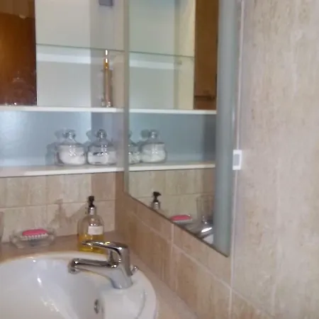 Large Ground Floor 2 Bedrooms American Academy Cy Larnaca