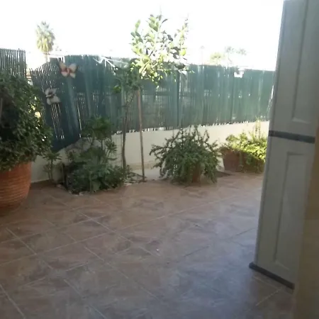 Apartment Large Ground Floor 2 Bedrooms American Academy Cy
