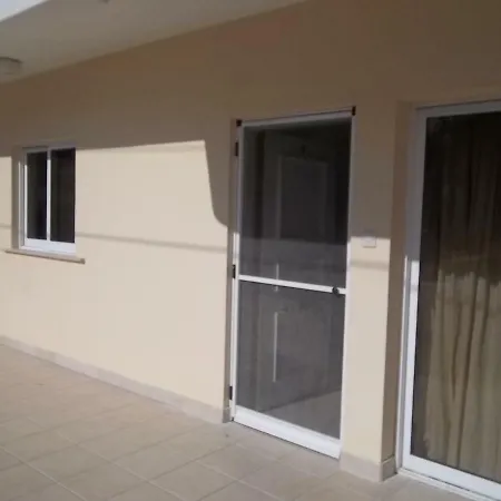 Appartement Large Ground Floor 2 Bedrooms American Academy Cy *