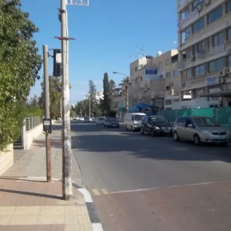 Apartment Large Ground Floor 2 Bedrooms American Academy Cy *